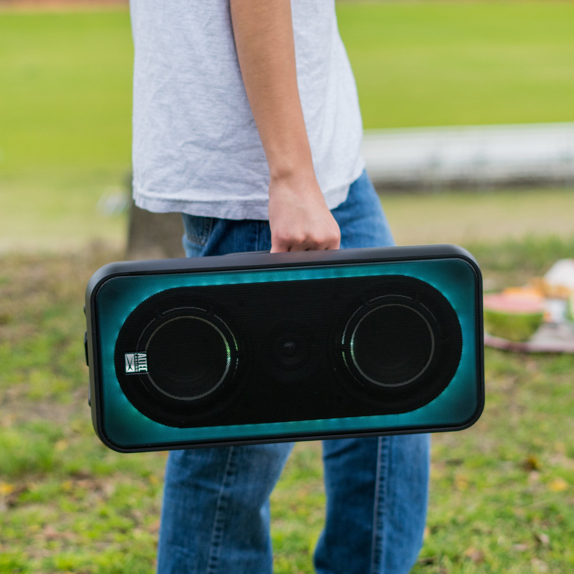 Altec lansing bluetooth party sales speaker